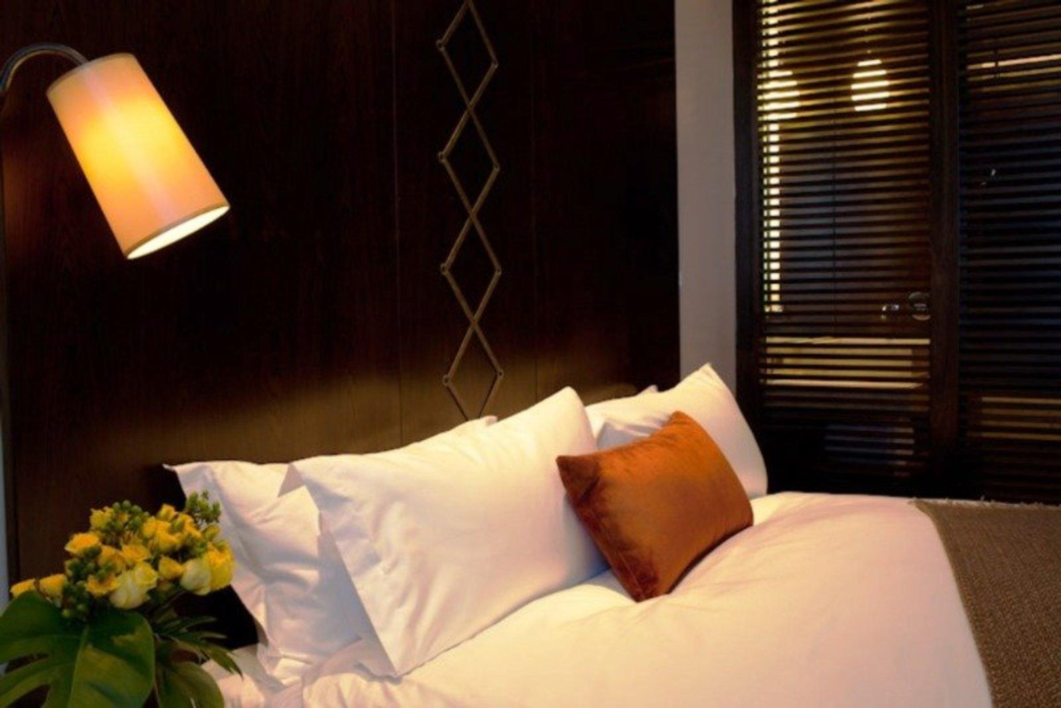Sofitel Montevideo Casino Carrasco & Spa ภายนอก รูปภาพ A bed with pillows