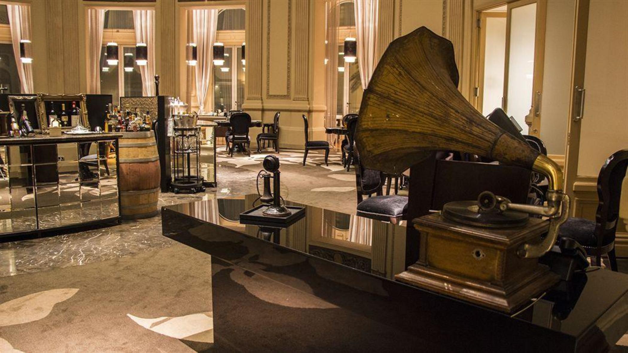 Sofitel Montevideo Casino Carrasco & Spa ภายนอก รูปภาพ The piano in the lobby of the Mandarin Oriental, Paris