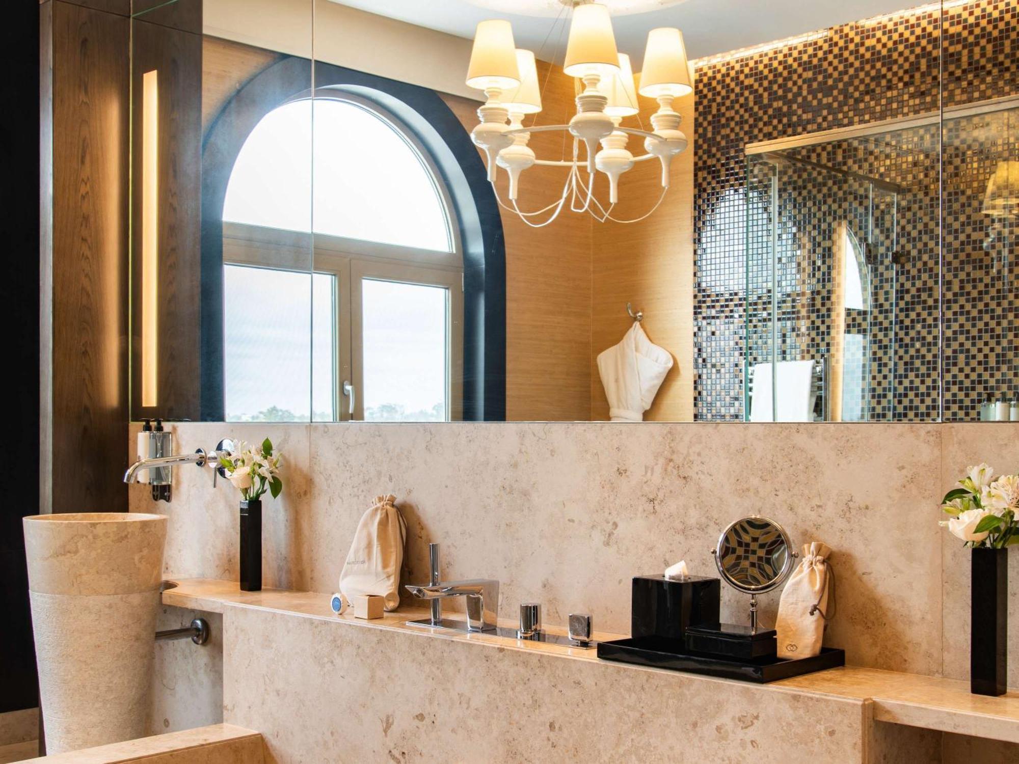 Sofitel Montevideo Casino Carrasco & Spa ภายนอก รูปภาพ Bathroom